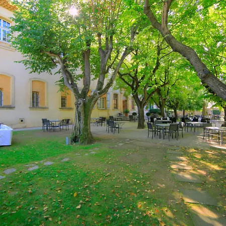 Chateau De La Pioline